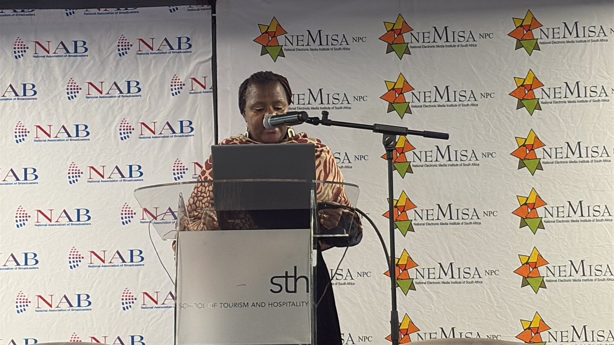 <a href="/NEMISA_/">NEMISA</a> <a href="/MddaMedia/">Media Development and Diversity Agency(MDDA)</a> <a href="/CommsZA/">Dept of Communications & Digital Technologies</a> <a href="/ShoeshoeQhu/">Shoeshoe Qhu 📻</a> <a href="/JPather2/">Jayshree Pather</a> Ntombi Makwetu of <a href="/CommsZA/">Dept of Communications & Digital Technologies</a> is speaking about the Draft White Paper on Audio and Audiovisual Media Services and Online Safety in relation to community media.