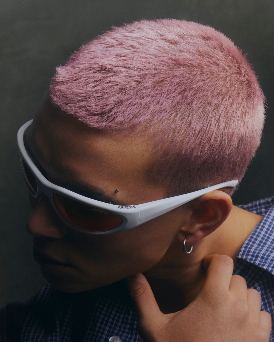 BUBBLEWRAP in white and red pulls no punches. ​

Run to the site for more styles like it.
#ARNETTE