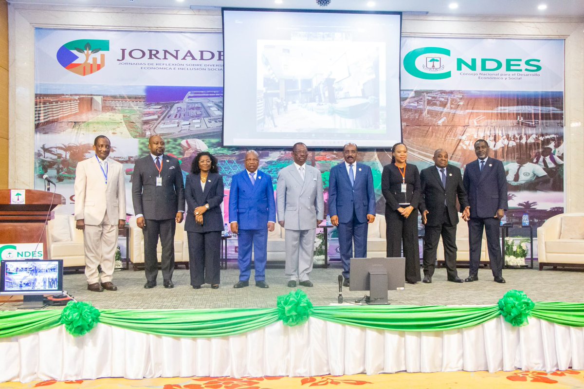 Moción de apertura de la segunda jornada por el  EXCMO. SR. Francisco Pascual OBAMA ASUE...Presidente del Consejo de la República.