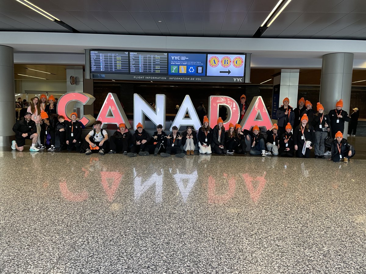 WeaversAcademy's tweet photo. Looking back at the highlights from the year...
The Ski Trip to Canada in February!
#TeamWeavers #LearningwithPRIDE #RightSchoolRightFuture https://t.co/UI18LRxNga