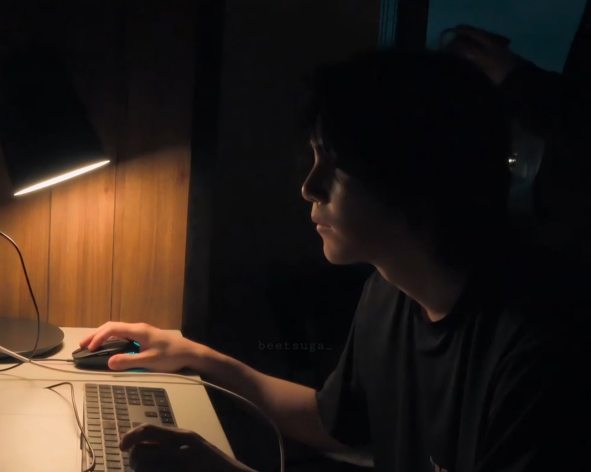 Saw a cute boy working on his music. Does anyone own him? Cause if not I’m calling dibs!