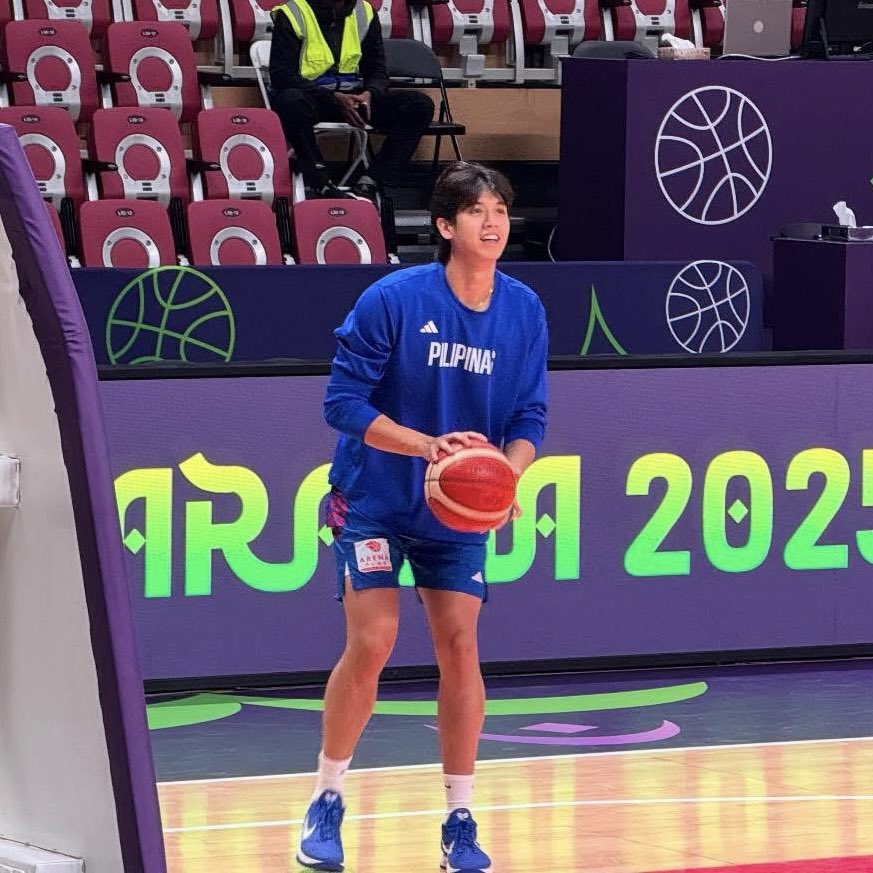 LABAN, GILAS PILIPINAS! 🇵🇭

The Samahang Basketbol ng Pilipinas shared some snaps ahead of #GilasPilipinas’ 2025 #FIBAAsiaCup Quarterfinals bout vs. Australia. 

Tip-off is at 7:00 p.m. (📸: SBP) | via <a href="/romwelanzures/">Rom Anzures</a>