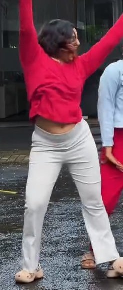 Soothu + navel
Perfect package 🍑🥵💋