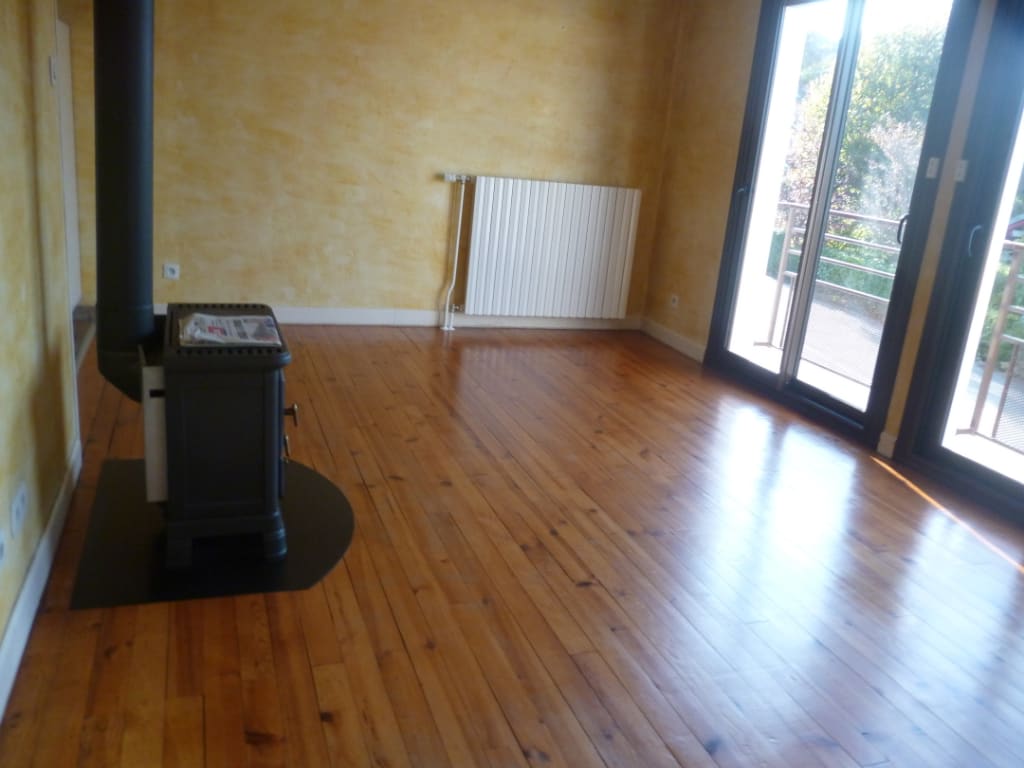 GH_Pontchara's tweet photo. ✨ Nouveau | À louer | ARVILLARD 📍

▪ Maison/villa
▪ 4 pièce(s)
▪ 78 m²
▪ Classe climat: 35 kg CO2/m².an(D)
▪ Classe énergie: 232 kg CO2/m².an(D)
▪ 1100€ par mois

https://t.co/OslZZAJiWW

Vous souhaitez (...) https://t.co/D1d13w1UAk