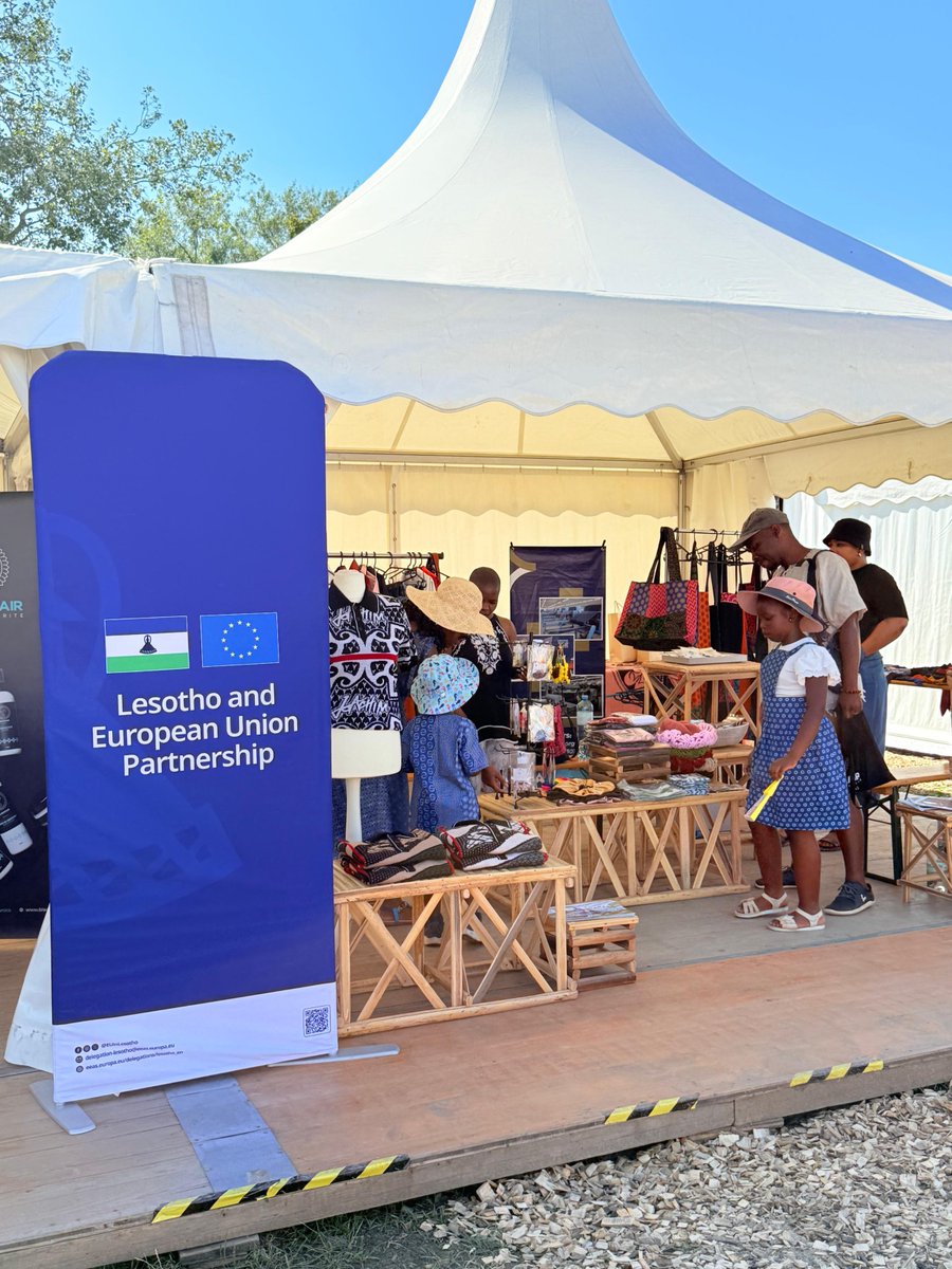 1/4
📈 Empowering youth-led businesses is key to economic growth.  A partnership between the #EU 🇪🇺, the #Germany 🇩🇪, and Lesotho 🇱🇸  is working to empower the next generation of entrepreneurs and connect them with the European and other international markets. #EUTrade #SADCEPA