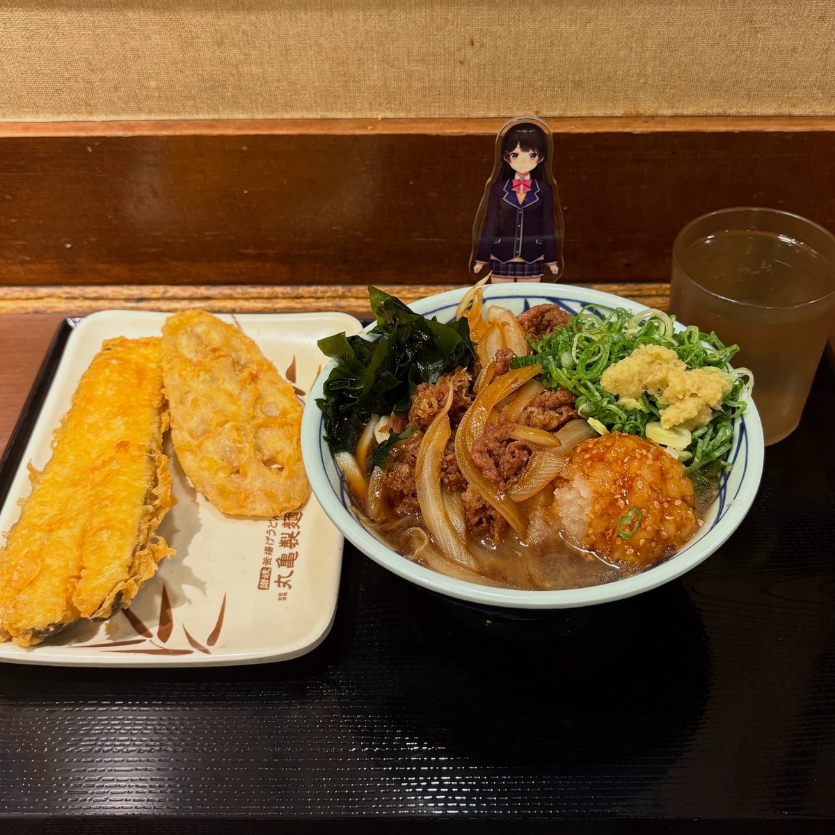 美兎……鬼おろし肉ぶっかけうどんだよ……