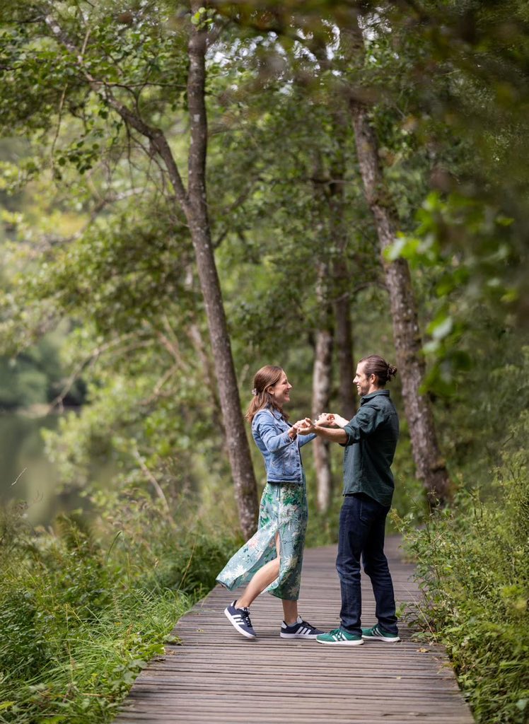 So much fun with Fiona and Chris on their pre-wedding shoot!