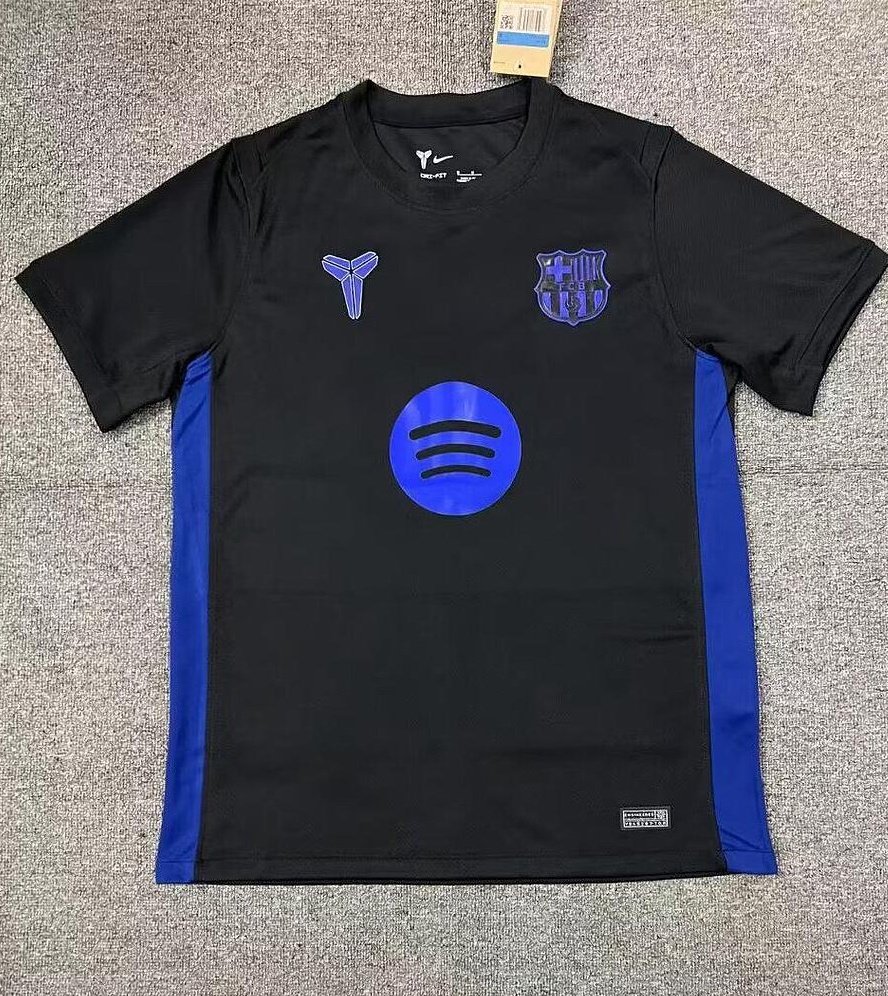 🚨Vamos a SORTEAR la nueva camiseta PRE-PARTIDO entre los que:

-Den RT a este tuit.
-Sigan a <a href="/Ctinfo_17/">Ctinfo_17</a> y a mi.

👥Menciona a un amigo para doble participación.