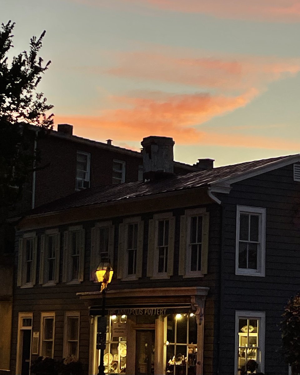 ScottWykoffWBAL's tweet photo. My view from #StateCircle while reporting live this morning on @wbalradio in the new #NewsCar2 from #StateCircle on the @C4WBAL &amp; @BryanNehman Show with @TaylorBWBAL in the shadows of the historic #MarylandStateHouse in #Annapolis
@TonyWBALTraffic @alenaleewx 
@PreactorValerie https://t.co/VFY9MTe3Jz