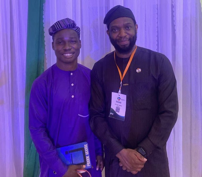 OgbeniDipo's tweet photo. If you are from Osun State, specifically Osun West Senatorial District and Ayedaade/Irewole/Isokan Federal Constituency make sure you follow @PeterAkand55878. He is the ex President of the National Association of Ayedaade Local  Government Students (Gbongan, Odeomu, and Orile-Owu)). He has a juicy update for you before the end of this week. Osun East and Osun Central, get ready too! RT 💙🙏🏽❤️