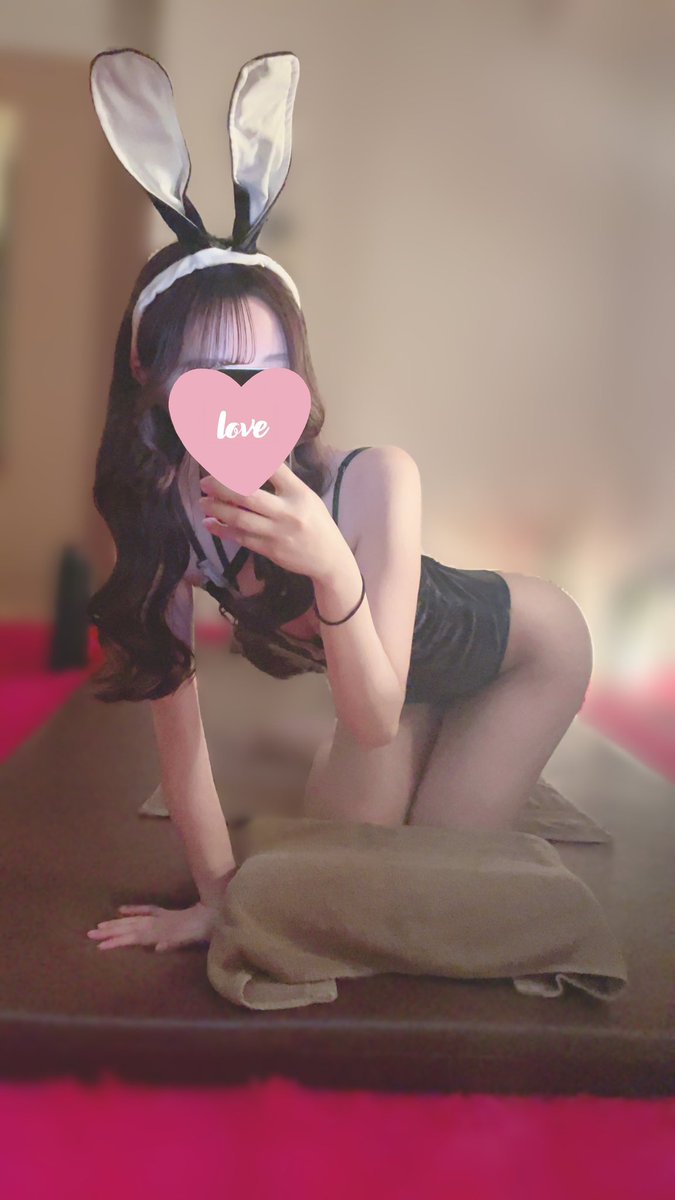 退勤しました🐰

本日会いに来てくれた初めましてのお兄様ありがとうございました💕
暑い中会いに来てくれてとっても嬉しいです✨

明日も13:00~18:00でいます🫧
まだ🈳ございますのでご予約お待ちしております🌷