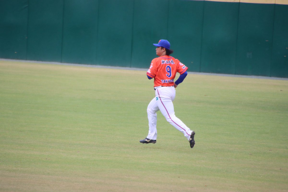 eritoraaa9's tweet photo. 久々推し活🫶🏻ラン俊💨#新潟アルビレックスbc #髙山俊 選手 https://t.co/gmI94MaiKc