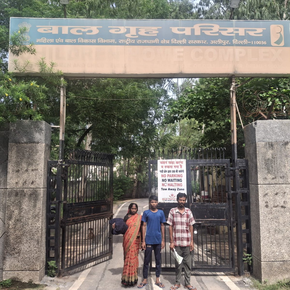 AlediaSunil's tweet photo. CWC–VI का कारनामा, रेस्क्यू के नाम पर बालिग युवक को 7 अगस्त से बाल गृह परिसर में रखा।

चेयरपर्सन दीबा नसीम को फोन करने पर बतमीजी से आई पेश

बालिग युवक के मां–बाप को कर रही थी तंग चेयरपर्सन

अगर ये हालत दिल्ली के है तो अन्य राज्यों का क्या?

@DM_NorthWest ने की पैरवी https://t.co/o4SbqVzYHb