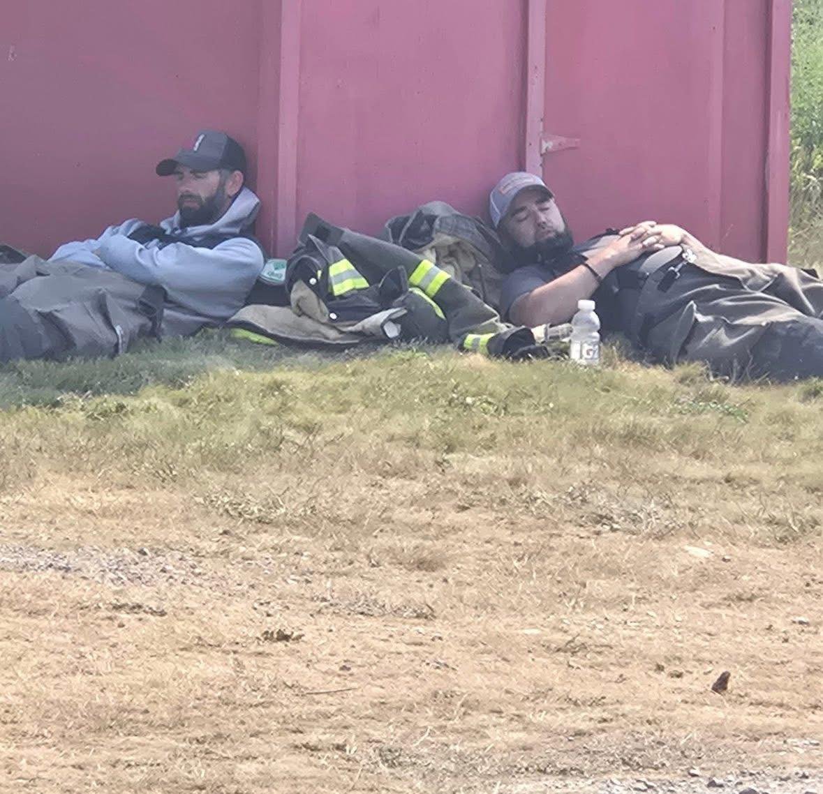 roulinski's tweet photo. "But I wanna walk in the woods, whaaaaaa😭"
Fucking losers!
Thank you to all first responders protecting lives and property, even for those who don't deserve it. https://t.co/ukxMp1Ittx