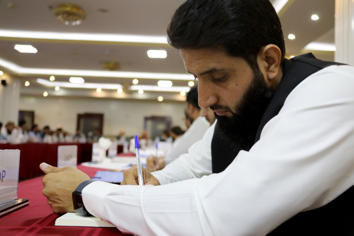 UNDPaf's tweet image. Over 35 participants, including ministries, UN, NGOs &amp;amp; community reps from Badakhshan &amp;amp; Kunar, joined the CCLF launch to co-design climate-resilient livelihoods grounded in local needs.
Bottom-up. Community-centered. Locally driven.
#CommunityResilience #Afghanistan #CCLF