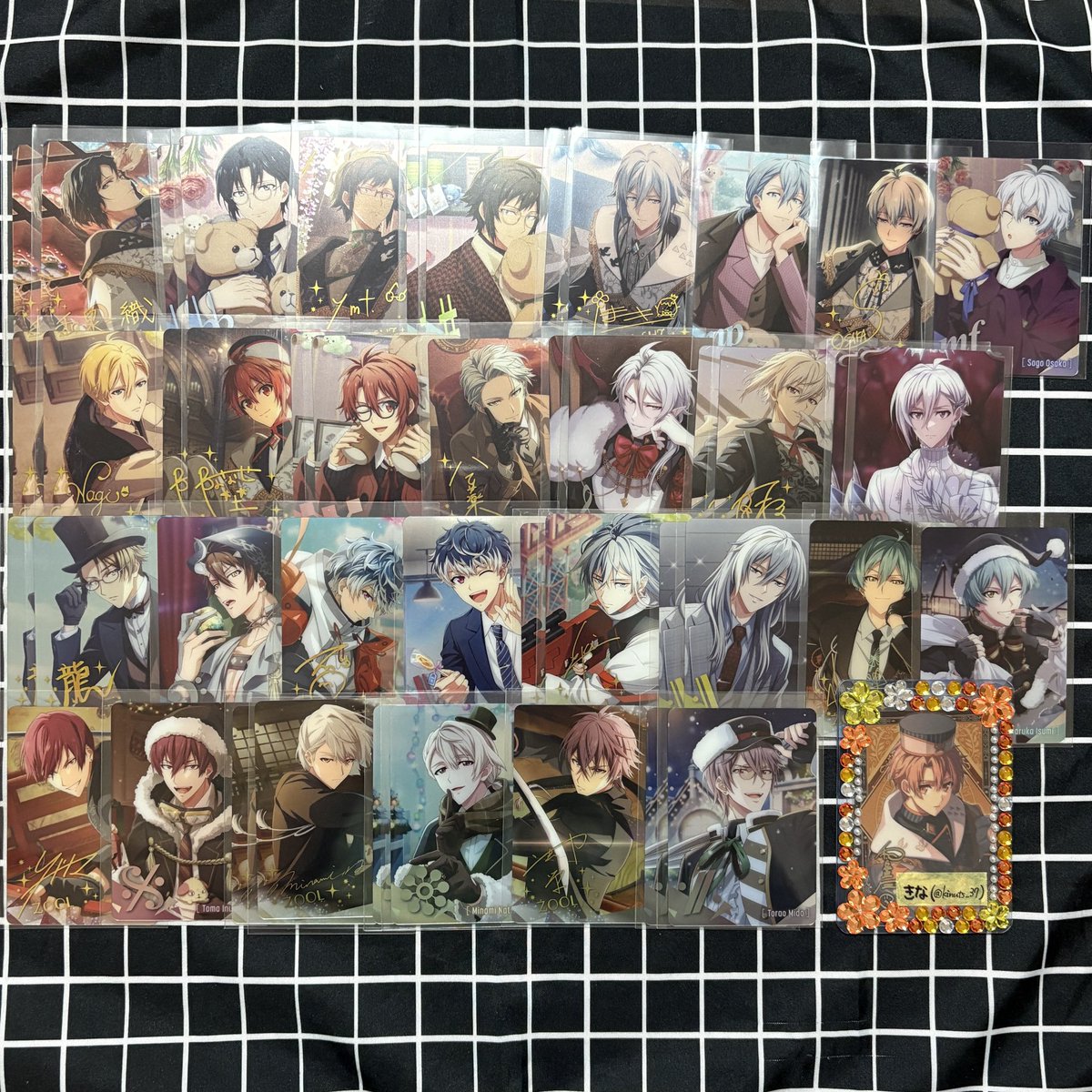 【交換】 アイナナ メタカ

譲→画像参照

求→三月(記念日2022).異種紙類三月(記念日2022絵柄)

※プロフ必読

2枚以上のお取引優先で考えています
今更なため難しいと思いますがよろしくお願いします