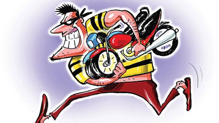 police_guntur's tweet image. ద్విచక్ర వాహనాల దొంగతనం కేసులో ముద్దాయికి ఏడాది జైలు శిక్ష.
@APPOLICE100
@HomeMinisterAP
@APDeputyCMO
@AndhraPradeshCM
#ProblemResolution
#PublicSafety
#CrimePrevention
#SmartPolicing
#PoliceOnDuty
#CrimeFreeGuntur
#GunturPolice