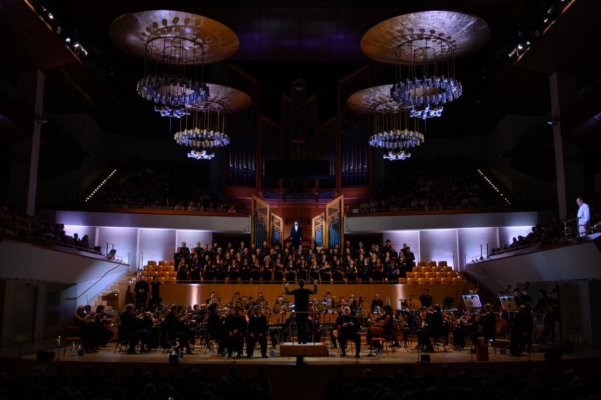 Tras abordar en años anteriores óperas (en versión concierto) como 'Fidelio' de Ludwig van Beethoven, el tercer acto de 'Parsifal' de Richard Wagner y 'Salomé' de Richard Strauss, la Orquesta y Coro Nacionales de España abrirán la Temporada 25/26 con 'Wozzeck' de Alban Berg.