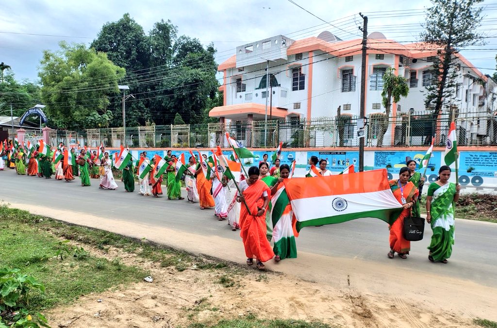 As part of the ongoing nationwide #HarGharTiranga 🇮🇳 initiative, the Nari Shakti of Tripura is taking the lead. Women-led SHGs under TRLM, across all districts of Tripura, are organising vibrant Tiranga Rallies—setting a shining example of Jan Bhagidari in action.

#HGT2025