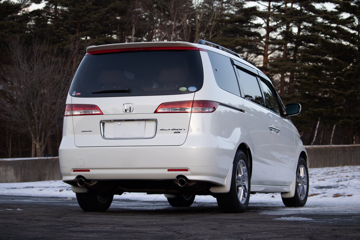 sunuyan2525's tweet photo. 【愛車紹介】
Hondaエリシオン VX 4WD

フロントサイドカメラやAFSなど、装備がなかなかマニアックな一台です！

部品が少なくなってきているので、維持りを頑張ります笑 https://t.co/SWKzd6Zqk5