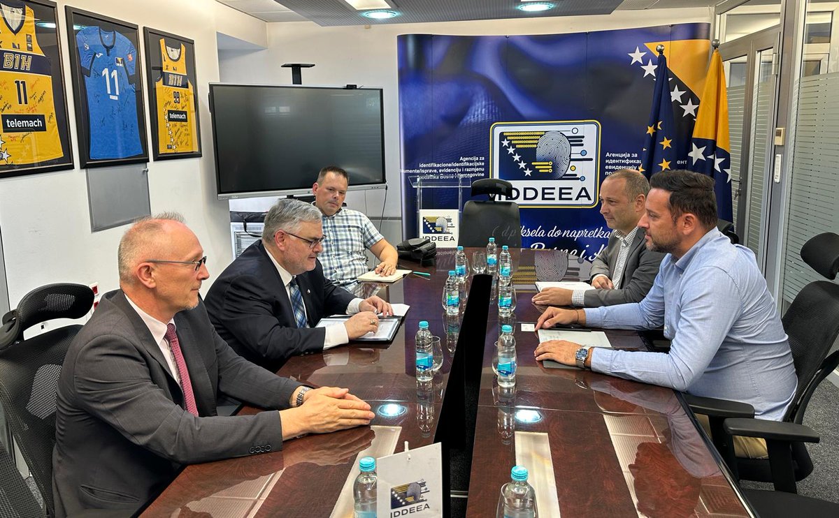 Danas je u prostorijama Agencije za identifikacione dokumente, evidenciju i razmjenu podataka Bosne i Hercegovine (IDDEEA) boravila delegacija Ureda visokog predstavnika (OHR)