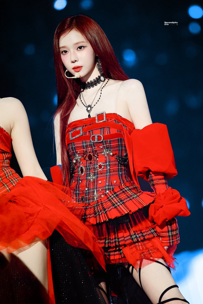 Serendipity_wt's tweet photo. 20231202 MMA

💃

#윈터 #winter 
#에스파 #aespa https://t.co/pcQbKEpiAm