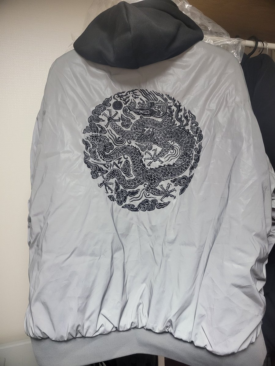 사랑해요😍 티엠쓰리
진짜 곤룡포 항점 넘 예쁘다