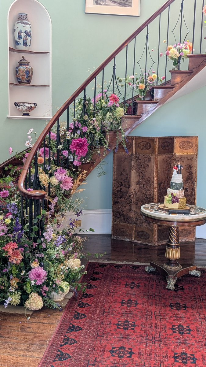 StringMinerva's tweet photo. Hot and gorgeous wedding yesterday at beautiful Homme House. Congrats to Alex and Nick.
#happywedding #beautifulvenue #gorgeous #weddings #weddingday https://t.co/LX9wgZsu06
