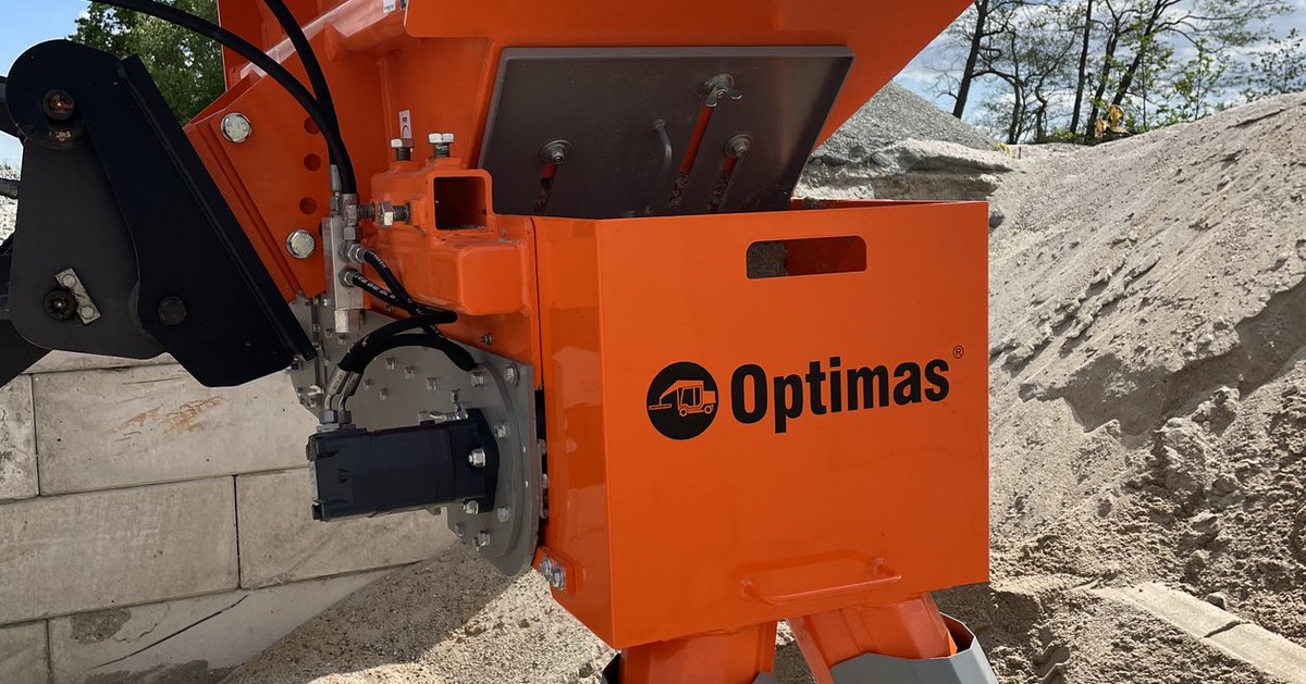 ABZ_News's tweet image. Die #Optimas-#Materialverteilschaufel #Finliner mit einem Kubikmeter Fassungsvermögen hat sich bei Feuerwehr und Gemeinde in Abensberg sowohl bei Hochwasserschutz als auch bei regulären Bauarbeiten bewährt.  allgemeinebauzeitung.de/s?62453

#Anbaugerät #Schaufeln