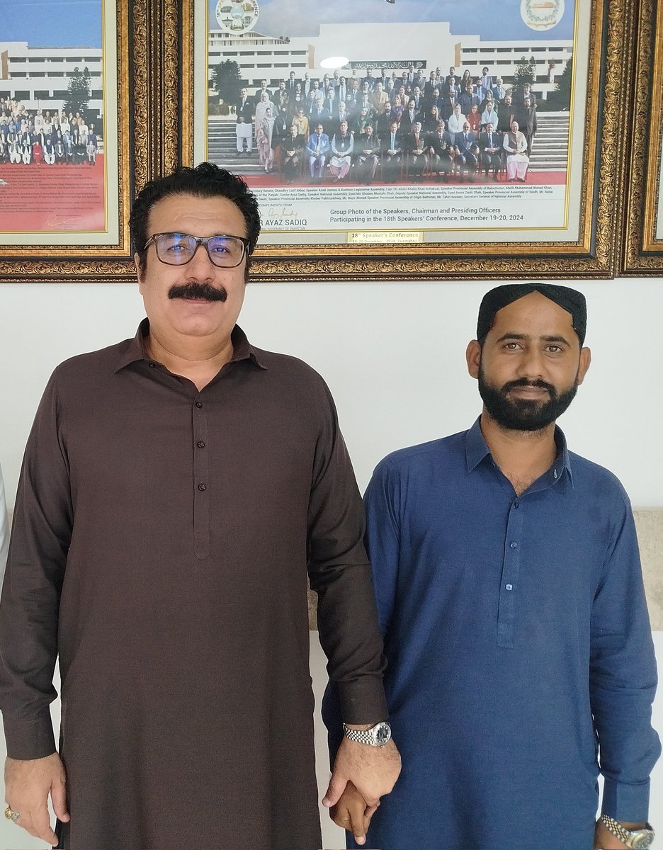 sajjid Ali khuhro (@sajjid_khuhro) on Twitter photo پاکستان پیپلز پارٹی کے ممبر قومی اسمبلی سید آغا رفیع اللہ صاحب کو چئیرمین قائمہ کمیٹی برائے سمندر پار پاکستانیز منتخب ہونے پر مبارکباد پیش کرتے ہیں.
<a href="/BBhuttoZardari/">BilawalBhuttoZardari</a> <a href="/SyedAghaPPP/">Syed Agha Rafiullah</a> پاکستان پیپلز پارٹی کے ممبر قومی اسمبلی سید آغا رفیع اللہ صاحب کو چئیرمین قائمہ کمیٹی برائے سمندر پار پاکستانیز منتخب ہونے پر مبارکباد پیش کرتے ہیں.
<a href="/BBhuttoZardari/">BilawalBhuttoZardari</a> <a href="/SyedAghaPPP/">Syed Agha Rafiullah</a>