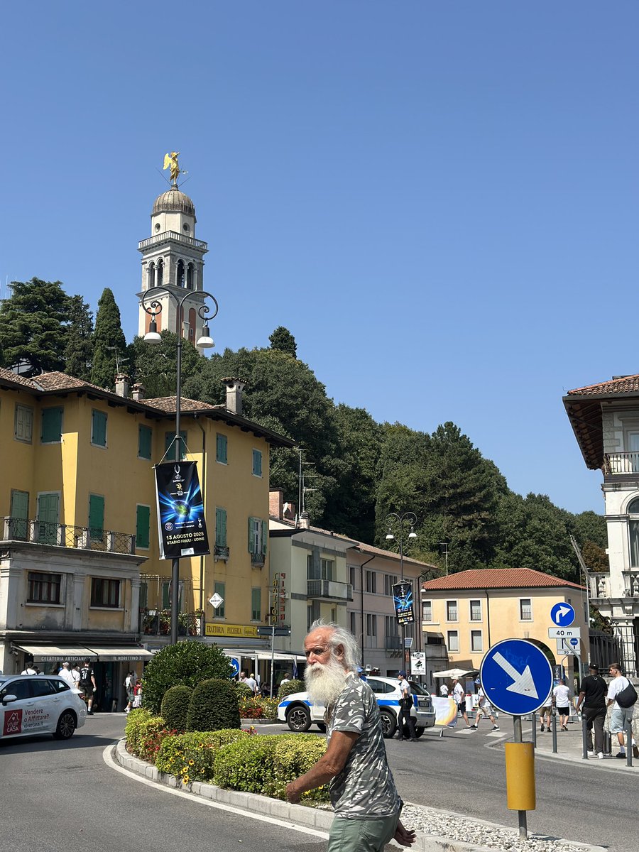 Lloyd Dean tweet media