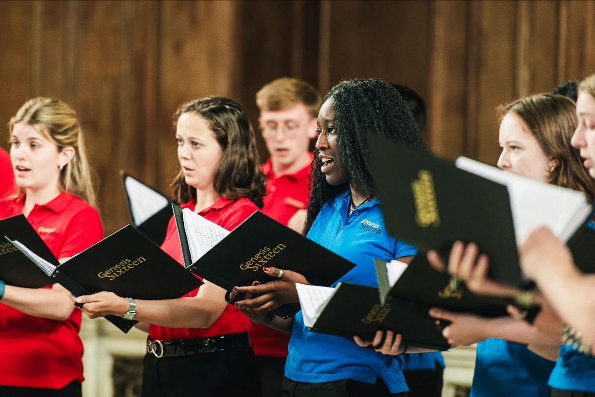 StJPiccadilly's tweet photo. 📻 TODAY | 3pm | BBC Radio 3
Choral Evensong from St James’s Piccadilly 🎶
Lucy Winkett leading | Music by Palestrina, Stanford, Gibbons
With Genesis Sixteen & Harry Christophers
🎧 Listen here: https://t.co/JVbcxtiuxz
#ChoralEvensong #BBC3 #SacredMusic https://t.co/CzeDSPRfuG