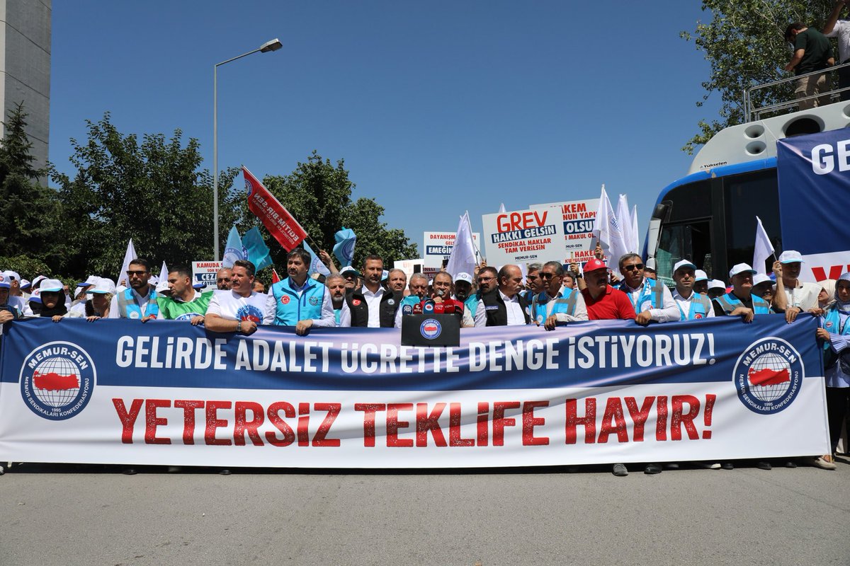 FikretOnhan's tweet photo. Yetersiz teklife hayır dedik memur hakkını istiyor https://t.co/EoMa09H9eE