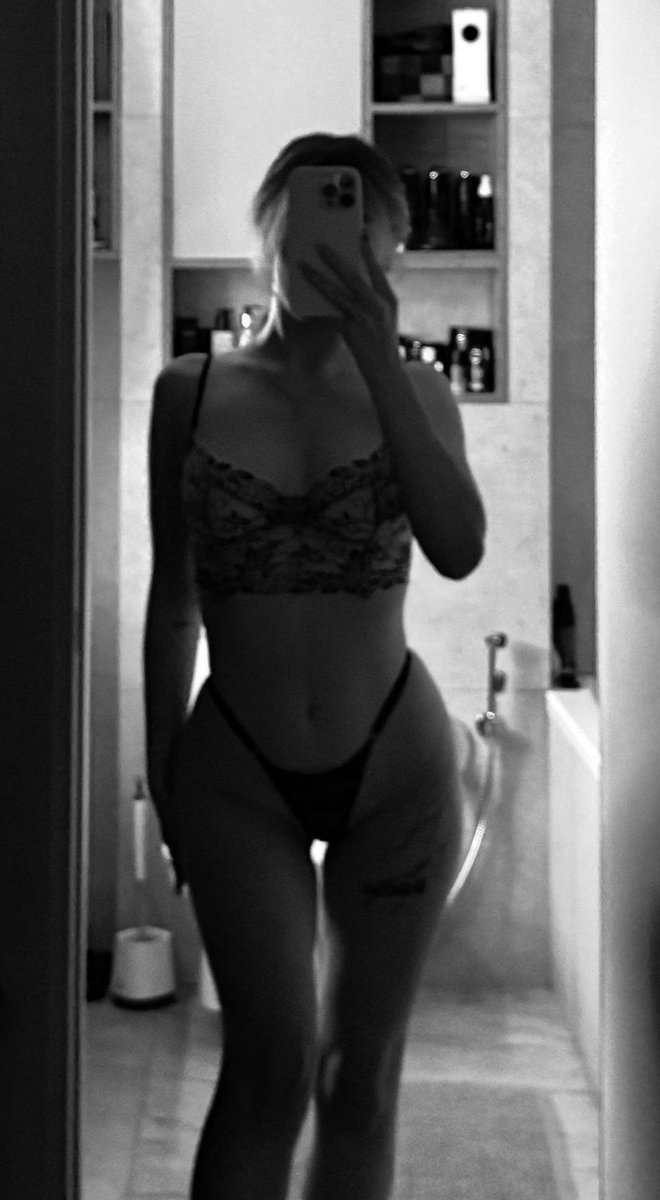 Di_San03's tweet image. Лайк + ретвит = фоточка в директ♥️