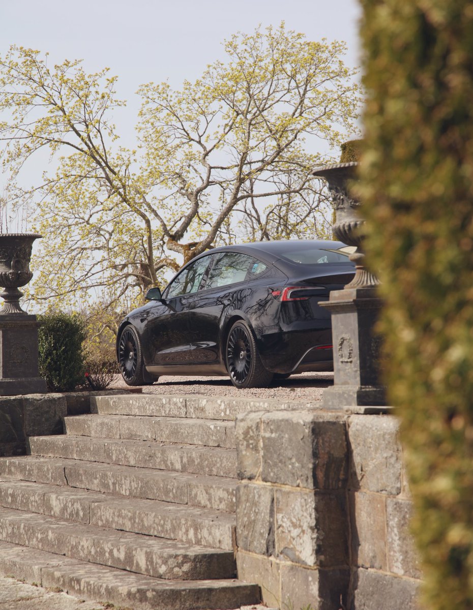 US customers visit our US based shop tnawheels.com for lower prices and faster shipping.