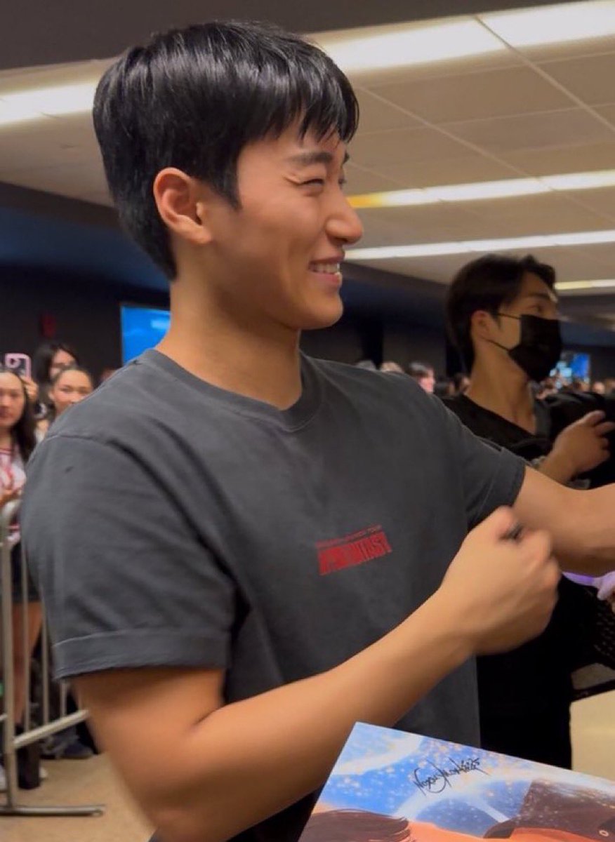 ITS THE SANI SMILE 😭😭😭😭😭😭😭😭