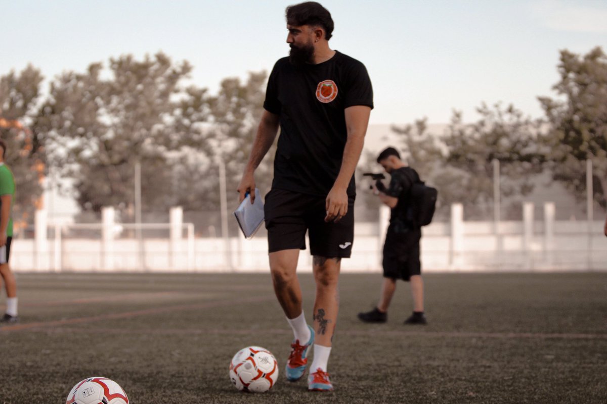 Andrespg9's tweet photo. Si , yo también tengo muchas ganas de compartir proyecto con mis amigos y disfrutar del camino con ellos. 

@Perreofutbol IT’S COMING 🍑🧡 https://t.co/HZzpUYNPmG