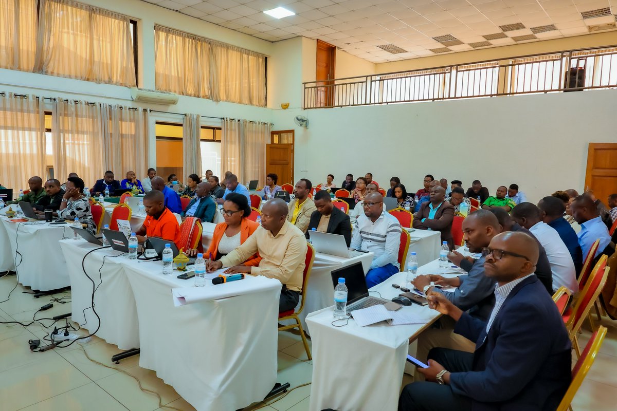 In Musanze,various district keys actors are participating to the baseline findings and Zero #OOSC progress workshop,led by Vice Mayor ASOC <a href="/TheoKayiranga/">Kayiranga Theobald</a> besides <a href="/Rwanda_Edu/">Ministry of Education | Rwanda</a> delegate,Mrs.<a href="/RoseBaguma/">Rose Baguma</a> and Mrs. Noella Kabarungi heading the team from <a href="/save_children/">Save the Children International</a> and <a href="/HI_federation/">Handicap International - Humanity & Inclusion</a>