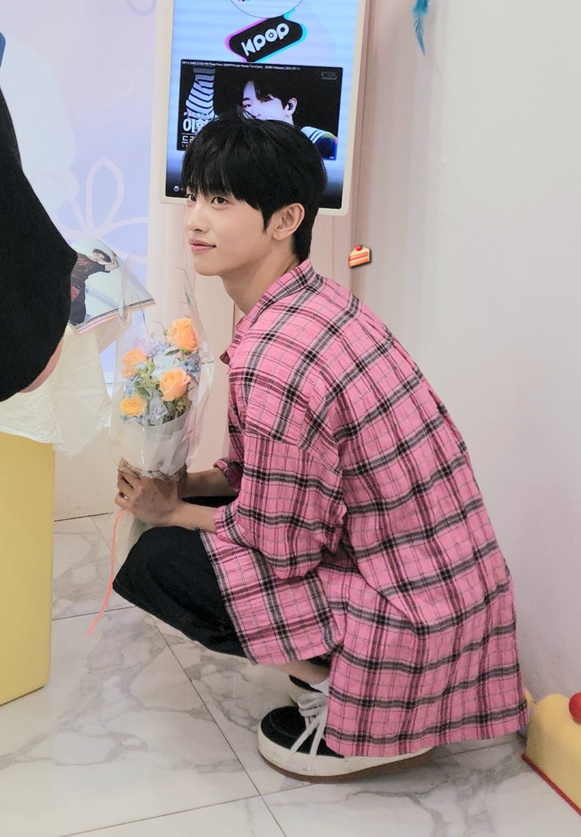 썸ㅂㅣ🍰 tweet media