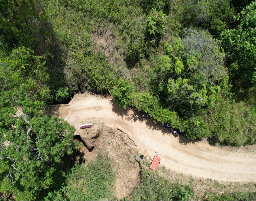 La naturaleza es tan poderosa que nos ayuda a cuidar el territorio, hoy les cuento que llevamos 11 obras de bioingeniería en marcha y vamos por muchas más. 🙌🏻🍃

Estás técnicas son Soluciones Basadas en la Naturaleza (SbN) donde usamos guadua, árboles, piedra y terreno