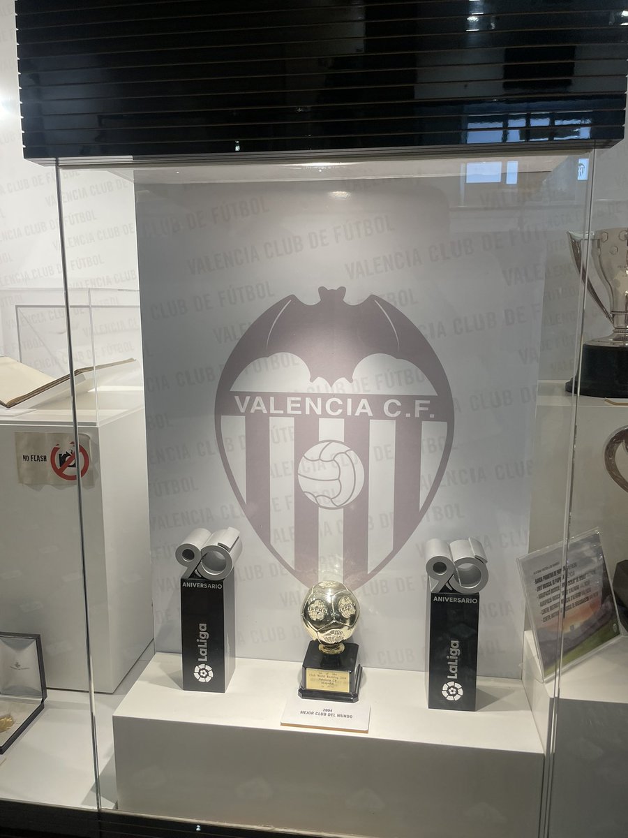 AddieClemSoccer's tweet photo. Great training day and tour of Valencia’s Mestalla stadium. Tonight we play our first game together. 

#clubpartnerxi @soccerdotcom @inspiresportNA #valencia 

@ImCollegeSoccer @ImYouthSoccer @RapidsYouthClub @PrepSoccer @TheSoccerWire https://t.co/xVWmUO055P