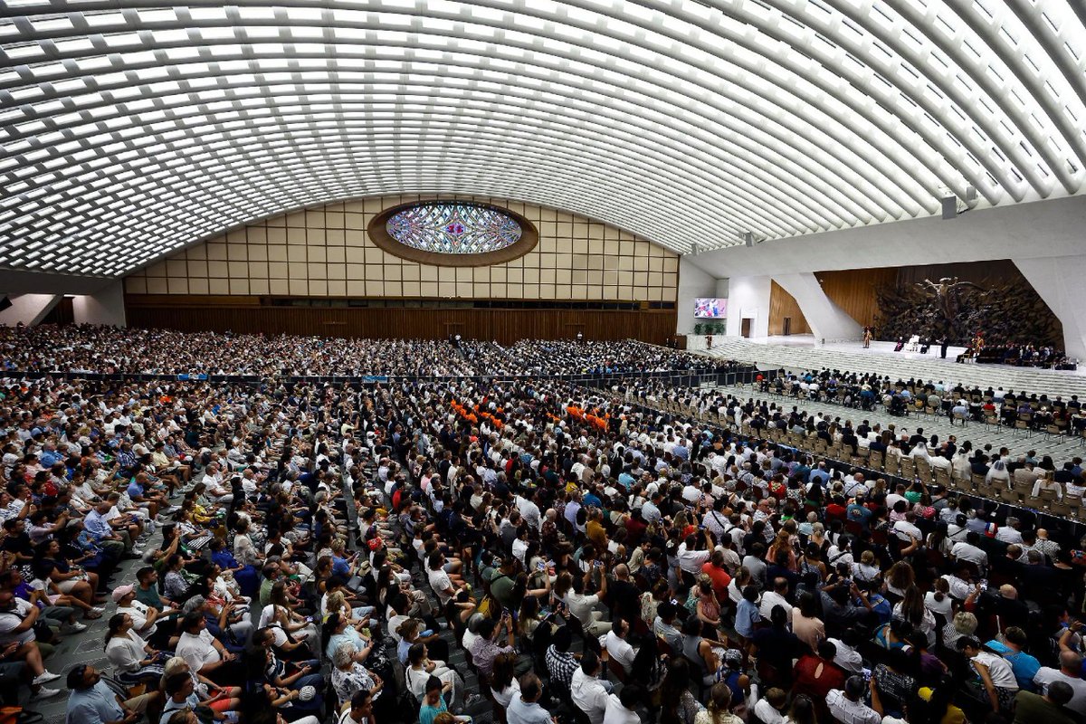 🕊️ «La foi ne nous épargne pas la possibilité du péché, mais nous offre toujours une issue: celle de la miséricorde», a déclaré <a href="/Pontifex_fr/">Pape Léon XIV</a> lors de sa catéchèse prononcée au cours de l’audience générale de ce mercredi 13 août. 
Lire l'article ici: 👇 vaticannews.va/fr/pape/news/2…