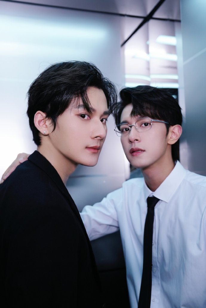 lookforake's tweet photo. #LiPeiEn 
#JiangHeng 
#垂涎Desire 
#ABODesire
#李沛恩
#江衡 https://t.co/sRROwbgp1u