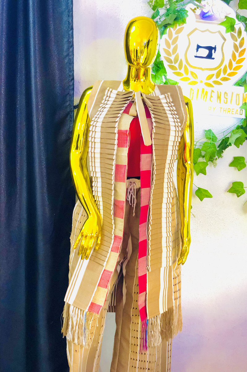 DebbyDimension's tweet image. Elegant in every stitch!💯💯💯

Beautifully crafted and well detailed Aso Oke 2piece.✂️🪡🧵🥵🥰 

You will love it….🔥🔥🔥🔥🔥