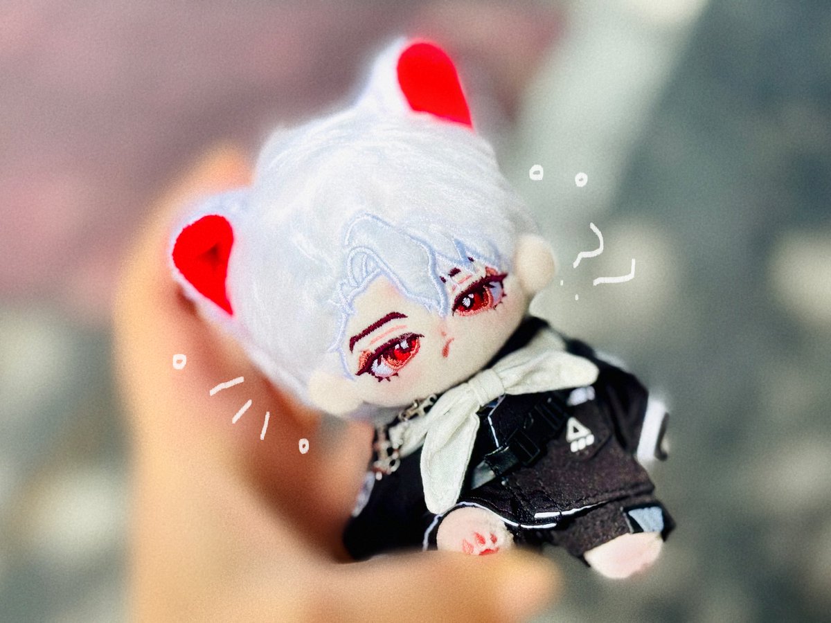 게롱게롱🦎

#나는_도마뱀_게롱현
#오늘도_몽글몽글