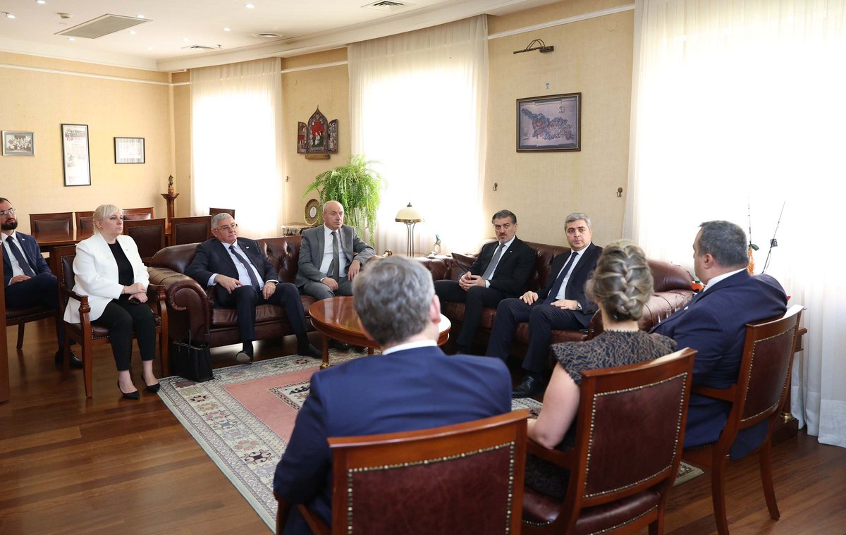During my visit to the Georgian Embassy in Türkiye, I was accompanied by my spouse and members of my delegation.

We were warmly received by Georgia’s Ambassador Extraordinary and Plenipotentiary, Archil Kalandia.

I had the opportunity to meet with the staff and discuss the