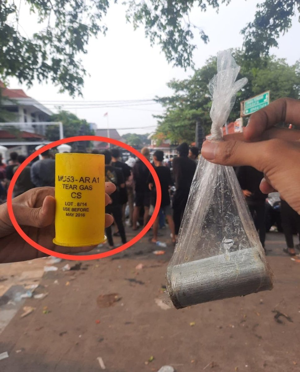 Ealah mirip kanjuruan ternyata bahan exp. Yang buat nembakan gas air mata ke masyarakat Pati
