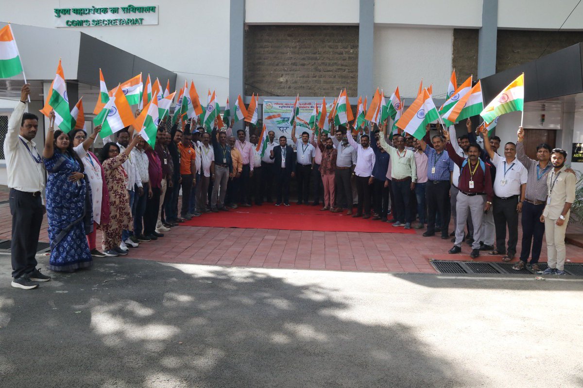 AFK_MIL's tweet photo. Glimpses of celebration of ‘Har Ghar Tiranga -2025’ campaign at Ammunition Factory Khadki, Ordnance Estate and Range Hills under leadership of CGM Shri Arun R Thakur. https://t.co/HDVBkDDotq
