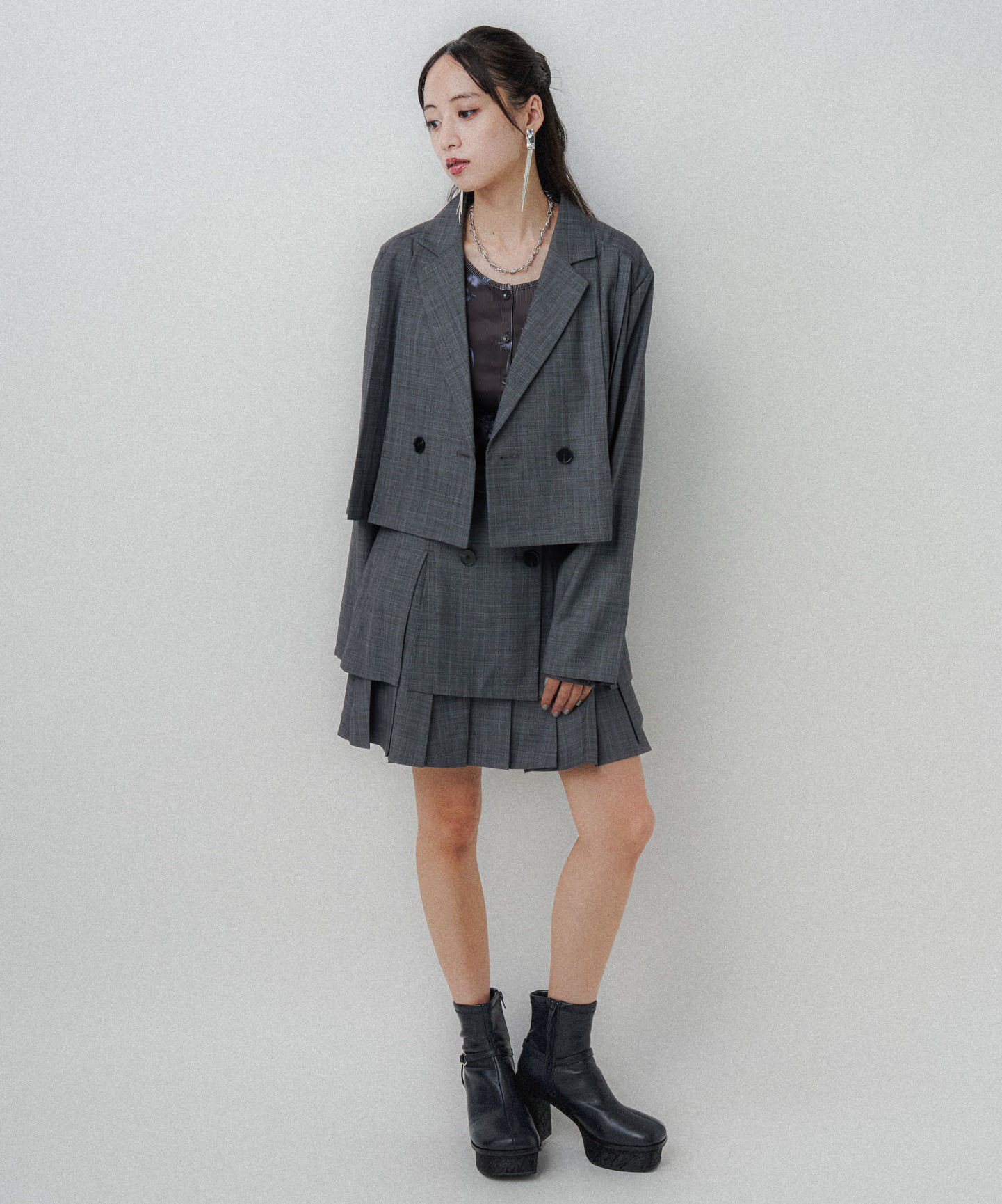 バックオープンショートジャケット&バリエーションミニスカート HARE on X: 