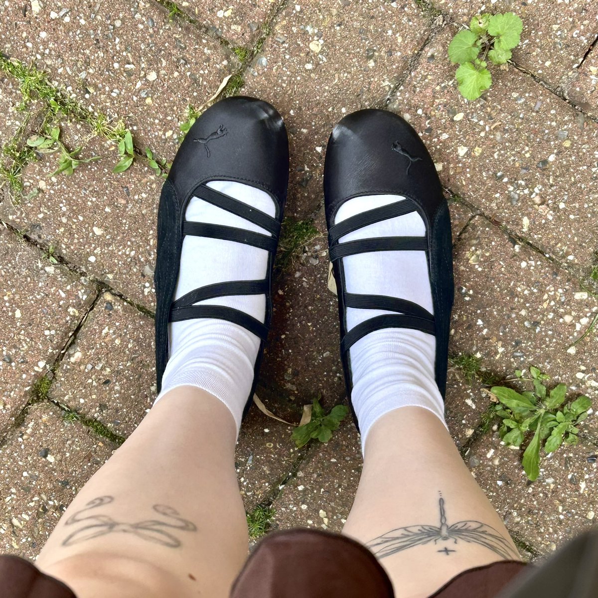 my favourite shoes right now
(puma ballet sneakers)